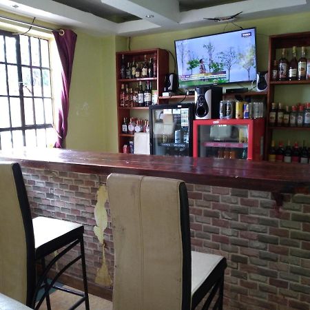 Crown Hotel Kericho Luaran gambar