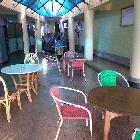 Crown Hotel Kericho Luaran gambar
