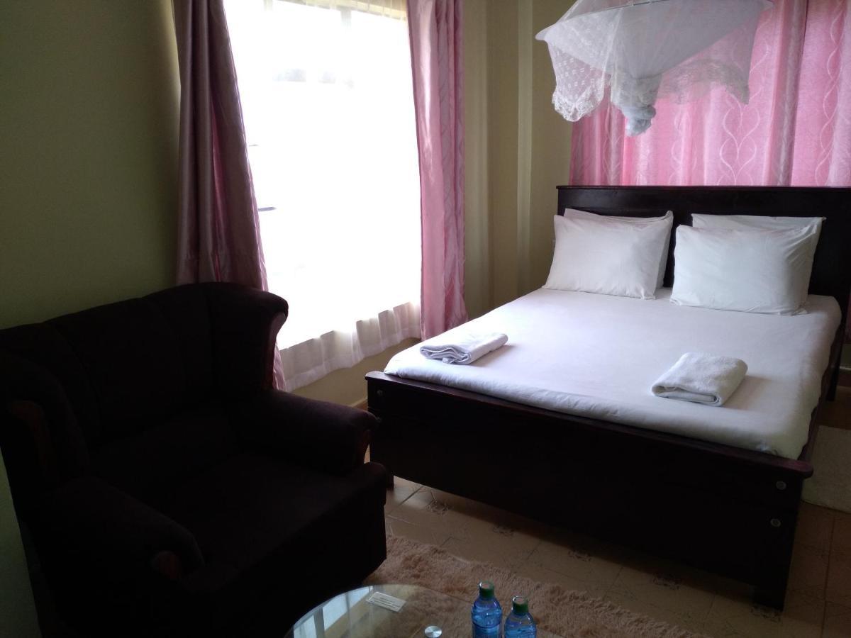 Crown Hotel Kericho Luaran gambar