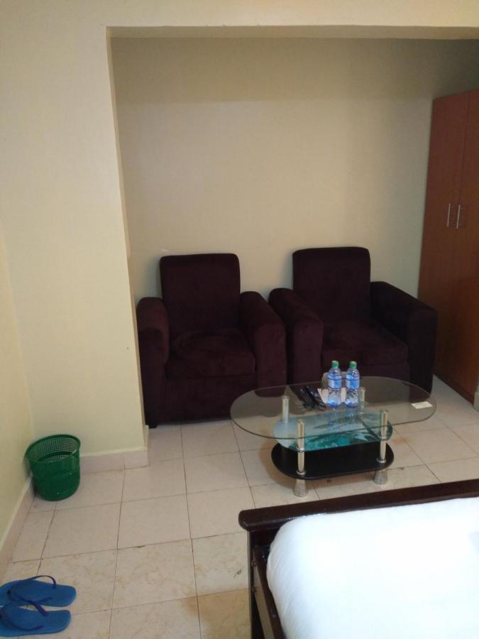 Crown Hotel Kericho Luaran gambar